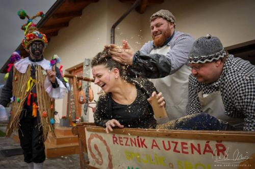 0E4A9693 result result